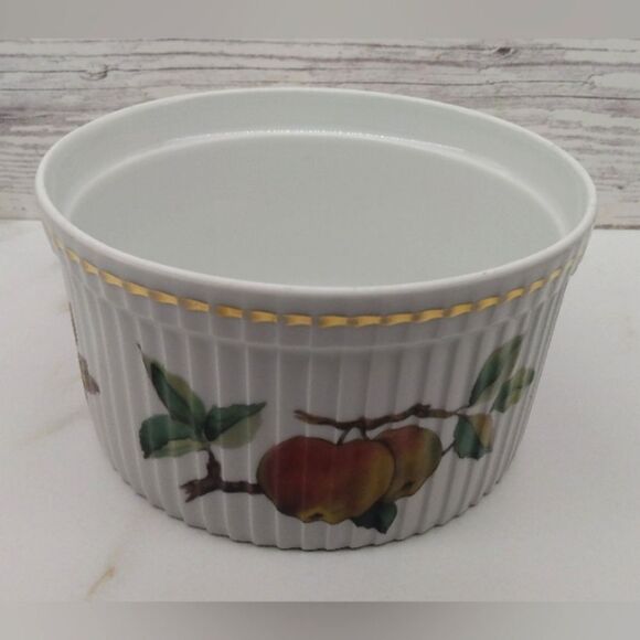 Royal Worcester England Evesham White & Gold Souffle Ramekins Vintage Dining - Picture 6 of 11